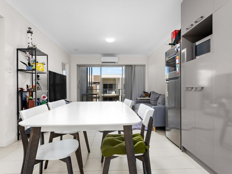 18/16 Grey Street, Cannington WA 6107