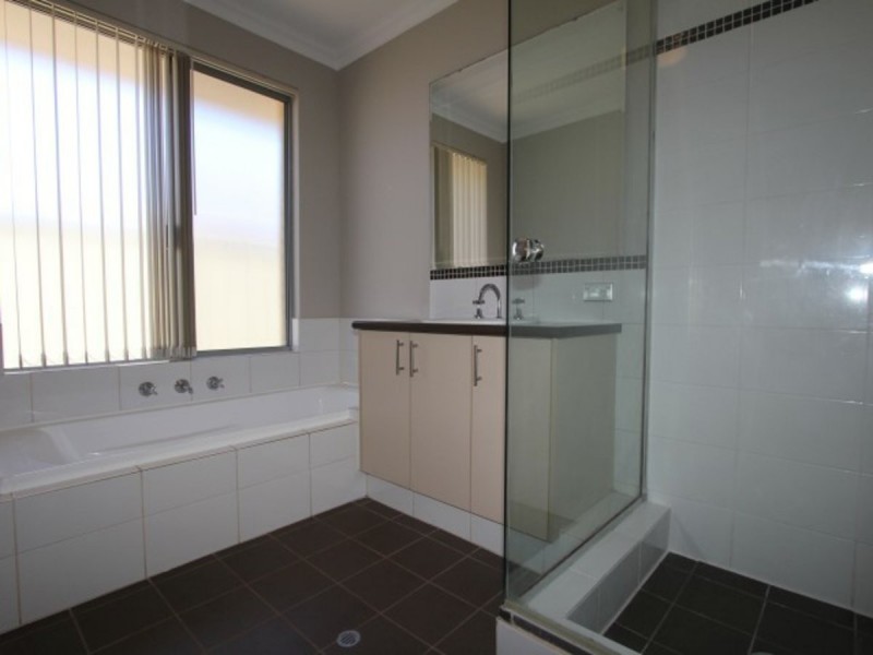 107 Dalrymple Drive, Leda WA 6170