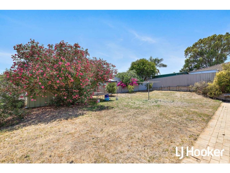 7 Blackboy Rise, Parmelia WA 6167