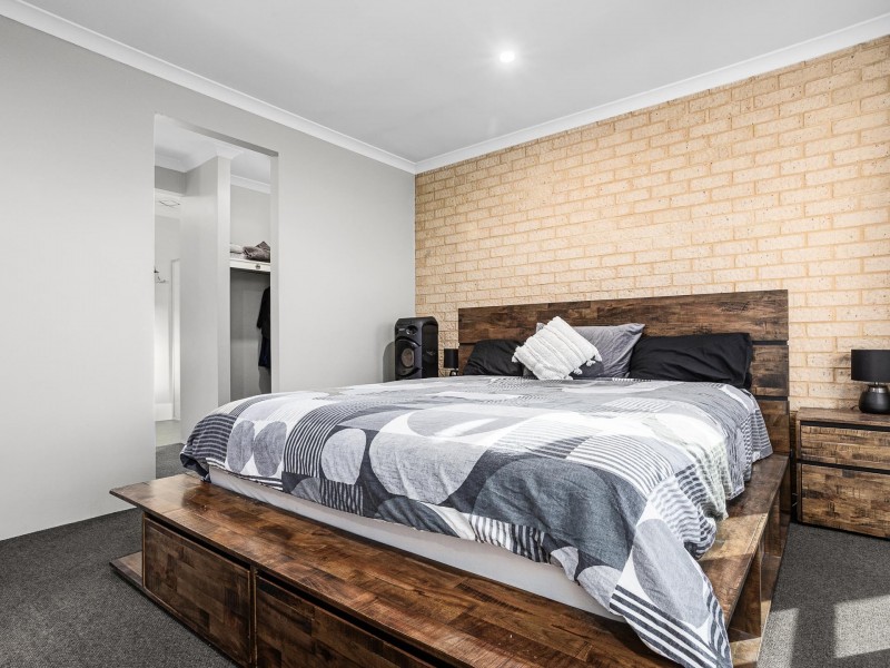 24 Monolith Way, Wellard WA 6170