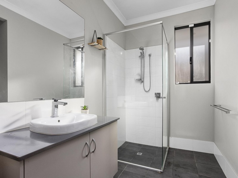 24 Monolith Way, Wellard WA 6170