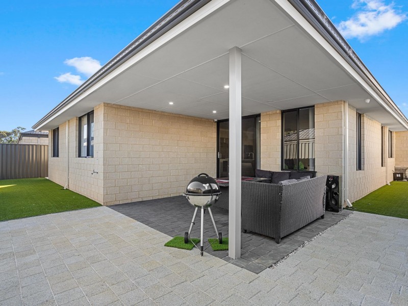 24 Monolith Way, Wellard WA 6170