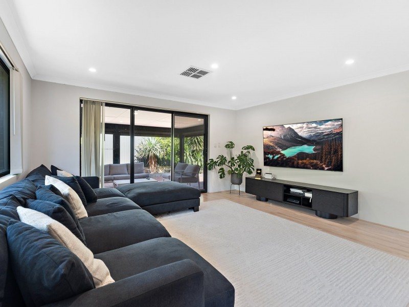 39 Affinity Street, Wellard WA 6170