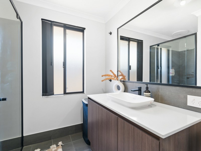 12 Ancroft Road, Wellard WA 6170