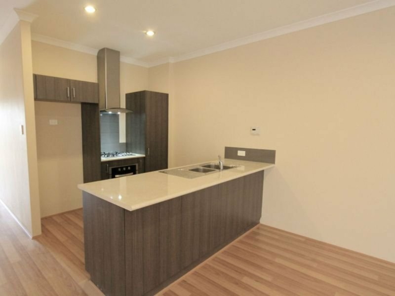 68 Ryhill Crescent, Wellard WA 6170