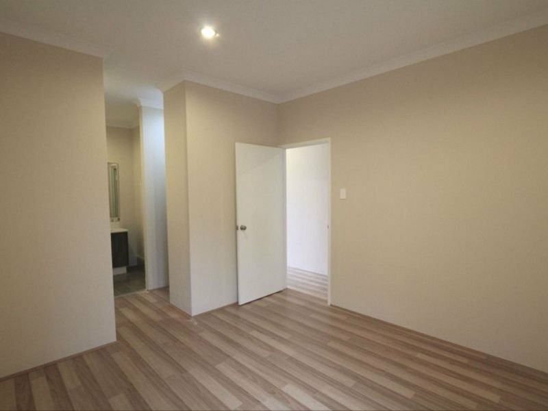 68 Ryhill Crescent, Wellard WA 6170