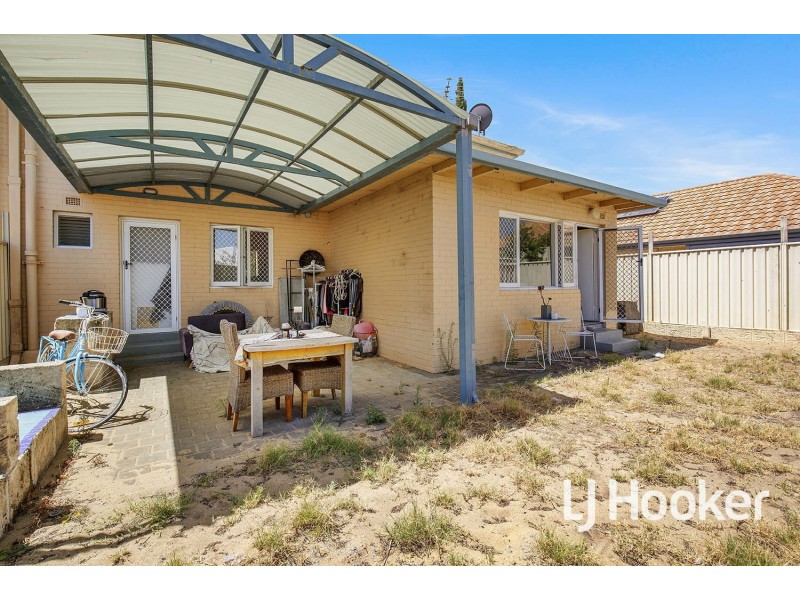 38 Maydwell Way, Calista WA 6167