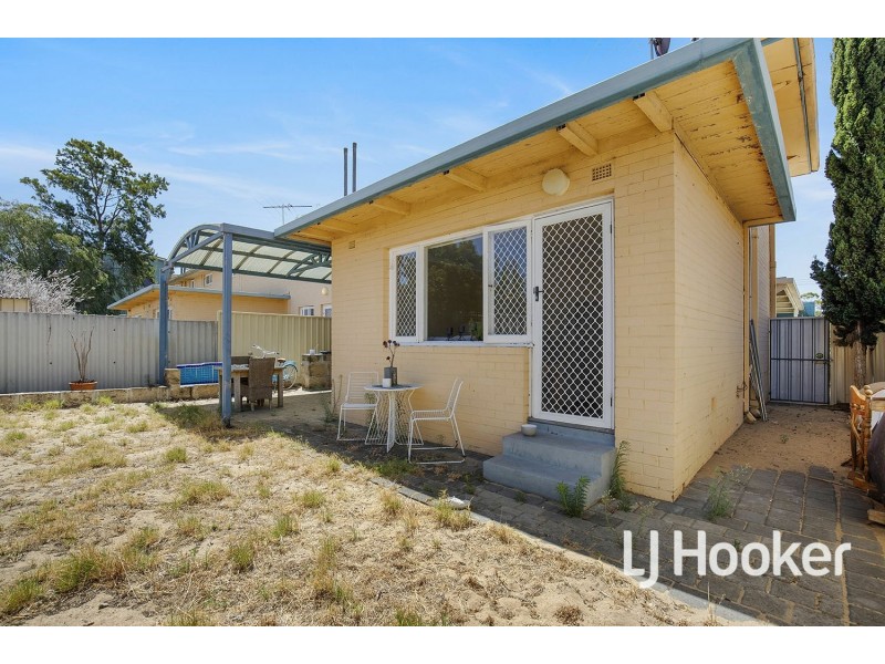 38 Maydwell Way, Calista WA 6167