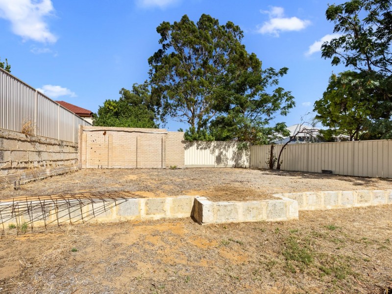 126B Gilmore Avenue, Medina WA 6167