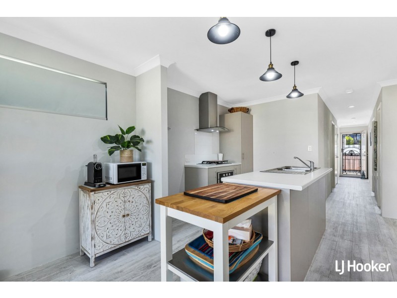 63 Ryhill Crescent, Wellard WA 6170