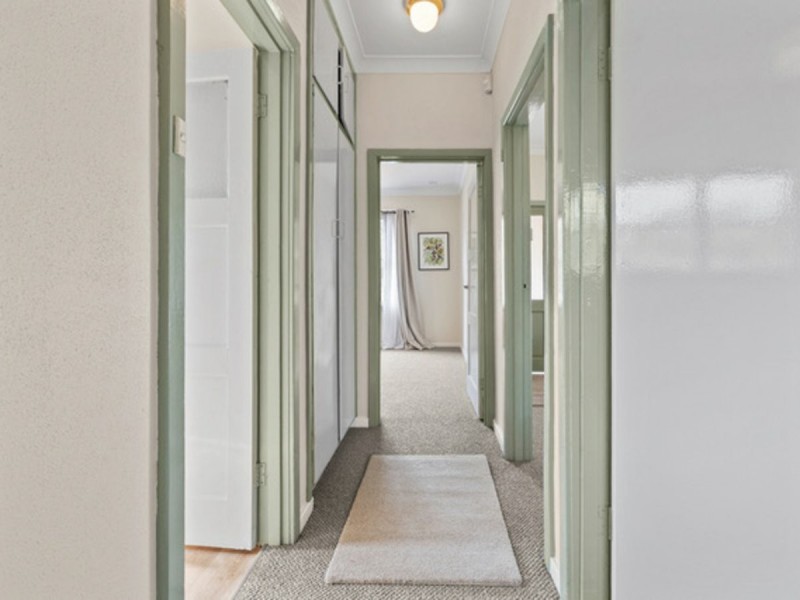 31 Hewison Road, Medina WA 6167