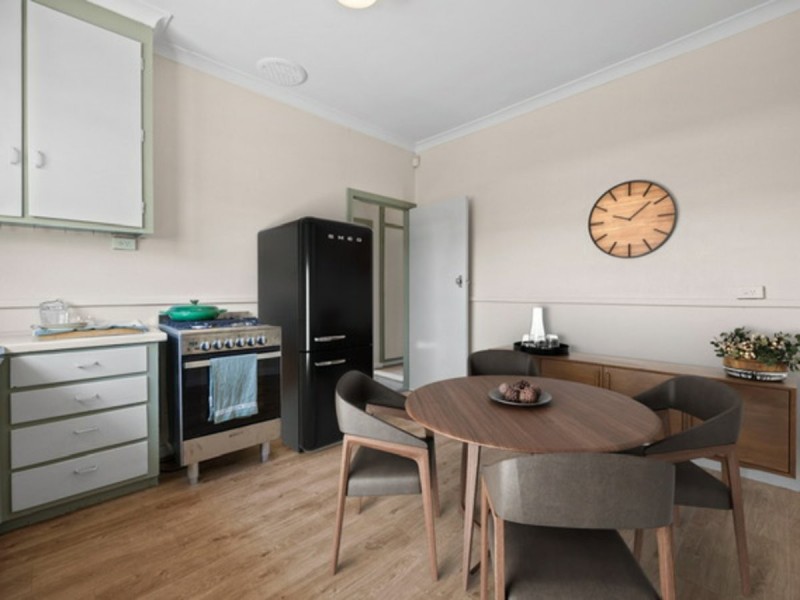 31 Hewison Road, Medina WA 6167