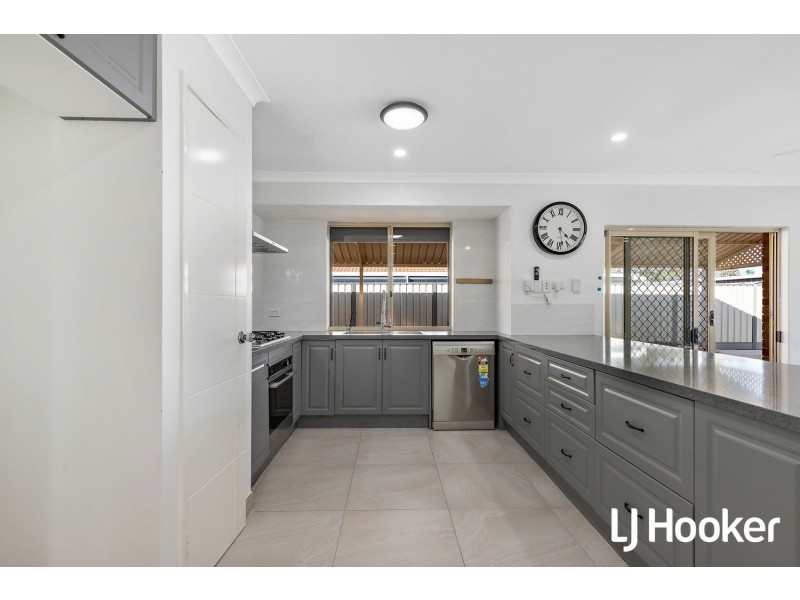 5 Waterloo Road, Cooloongup WA 6168