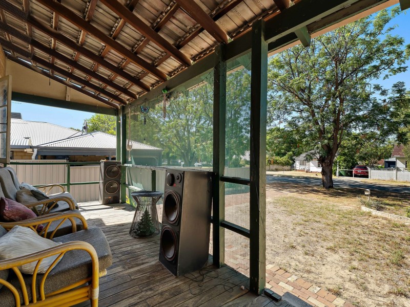 65 Crabtree way, Medina WA 6167