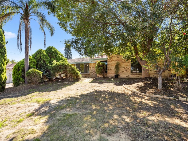 5 Cowlishaw Rise, Parmelia WA 6167