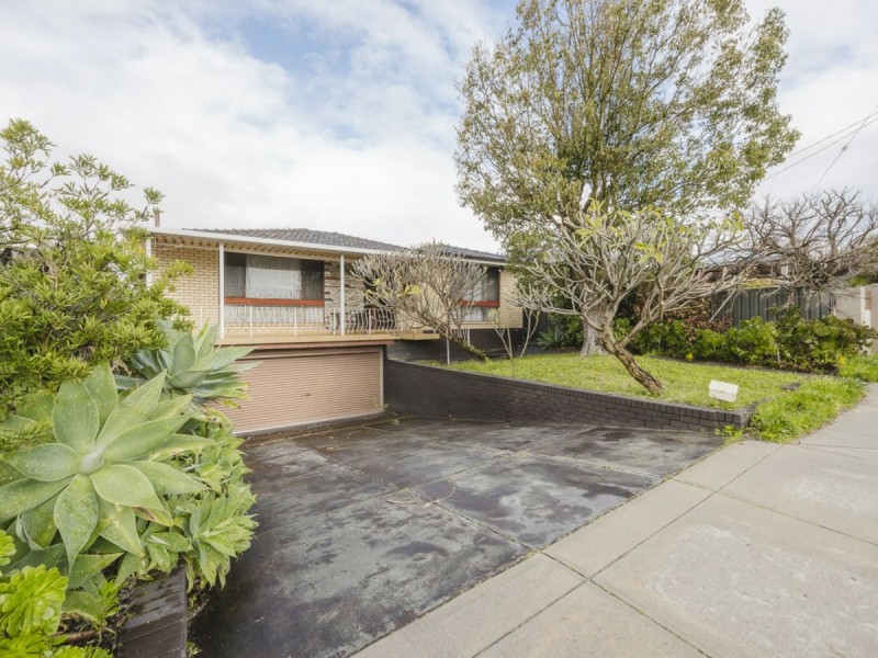 62 Flinders Street, Yokine WA 6060