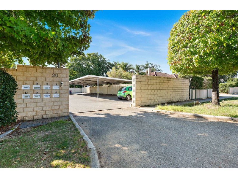 Unit 16/30 Kenton Way, Calista WA 6167