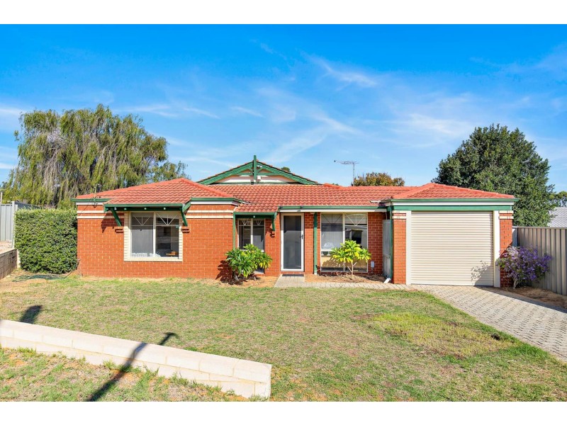 27 Woodley Way, Parmelia WA 6167