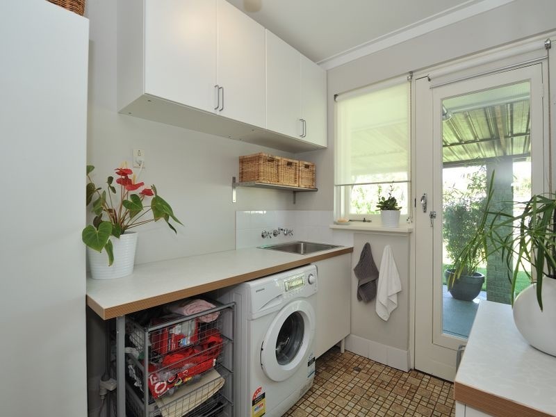 22 Clark Way, Orelia WA 6167