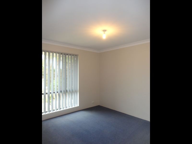 25 Tunnicliffe Street, Parmelia WA 6167
