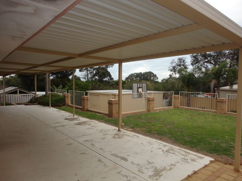 25 Tunnicliffe Street, Parmelia WA 6167