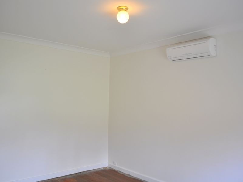 8 Heylmore Road, Medina WA 6167