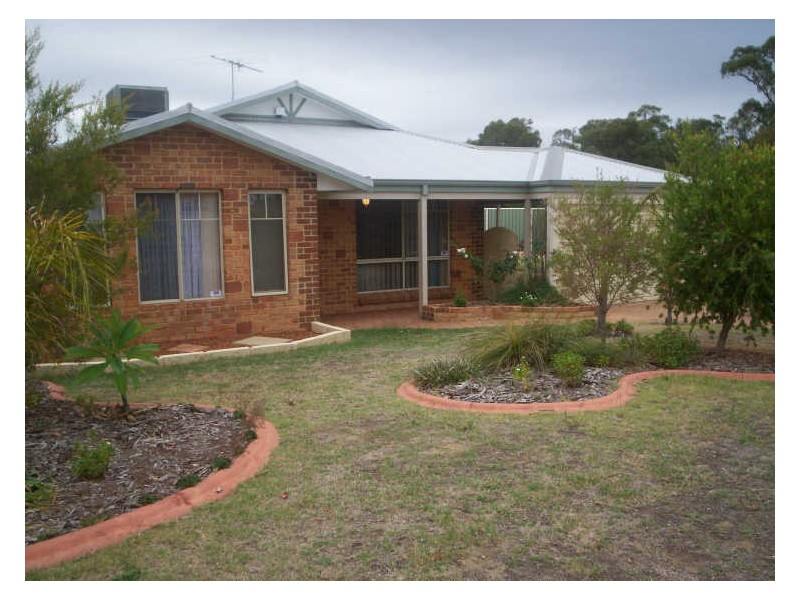 19 Roscrea Court, Orelia WA 6167