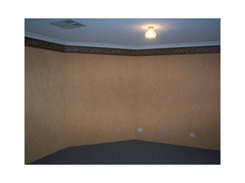 19 Roscrea Court, Orelia WA 6167