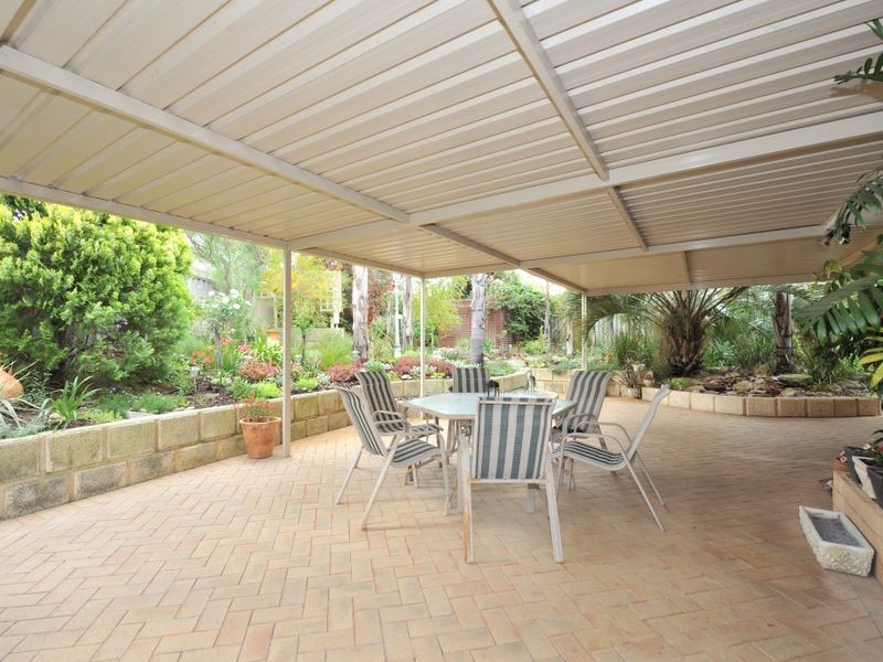 35 Dawson Way, Parmelia WA 6167