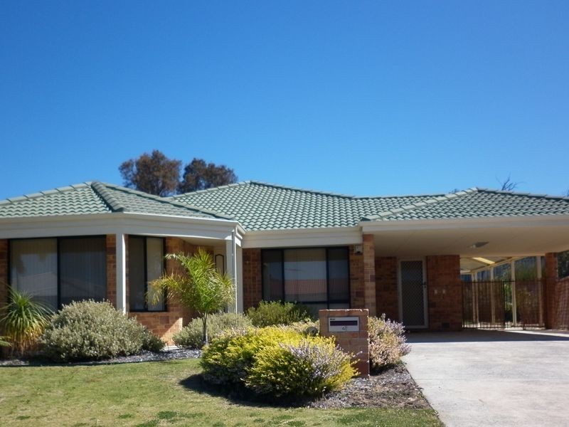 6 Cawdor Lane, Orelia WA 6167