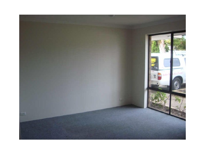 3 Cambey Mews, Parmelia WA 6167