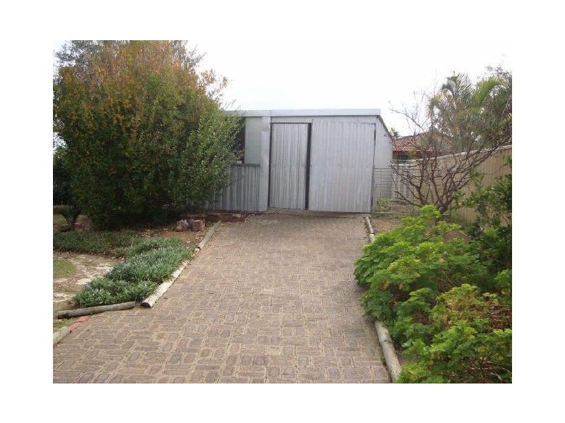 3 Cambey Mews, Parmelia WA 6167