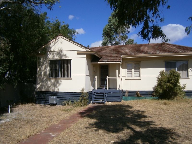 32 Hewison Road, Medina WA 6167