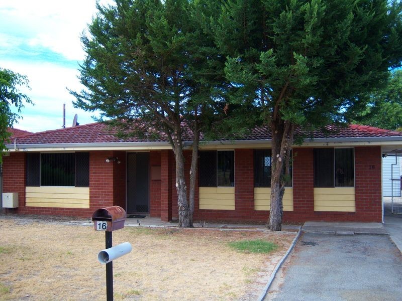16 Dawson Way, Parmelia WA 6167
