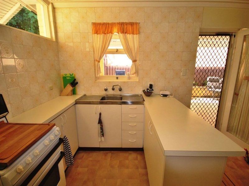 16 Crawford Avenue, Orelia WA 6167