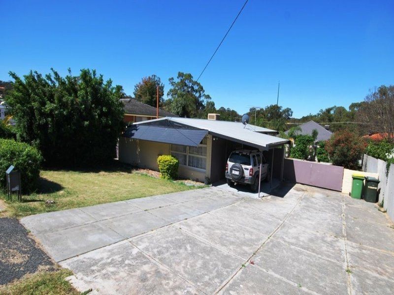 16 Crawford Avenue, Orelia WA 6167