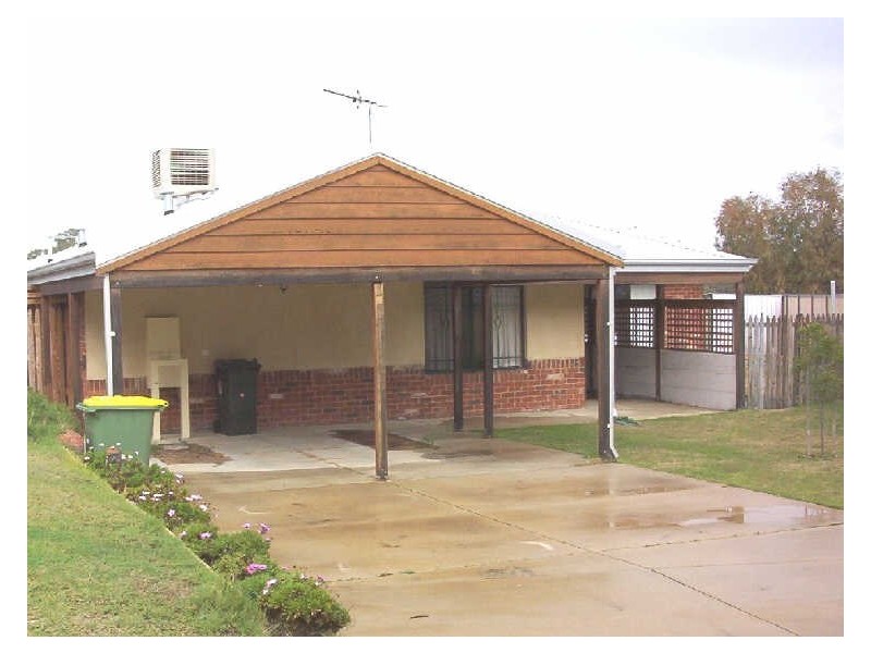 6 Whyatt Green, Leda WA 6170