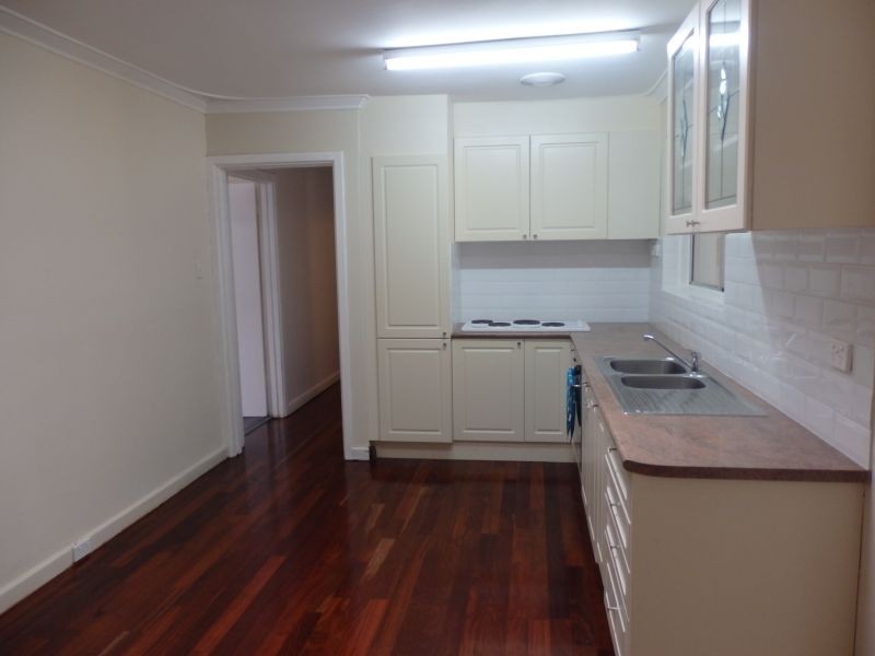 10 Cockman Way, Orelia WA 6167