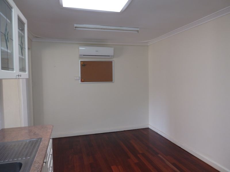10 Cockman Way, Orelia WA 6167