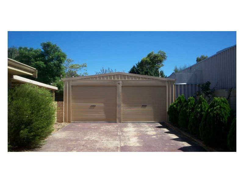 5 Sheoak Hts, Parmelia WA 6167