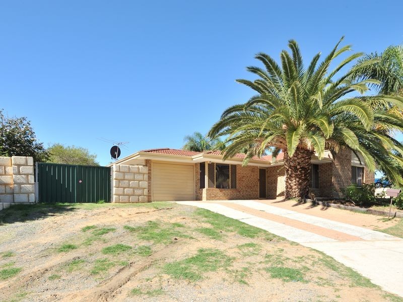 9 Sandford Grove, Parmelia WA 6167