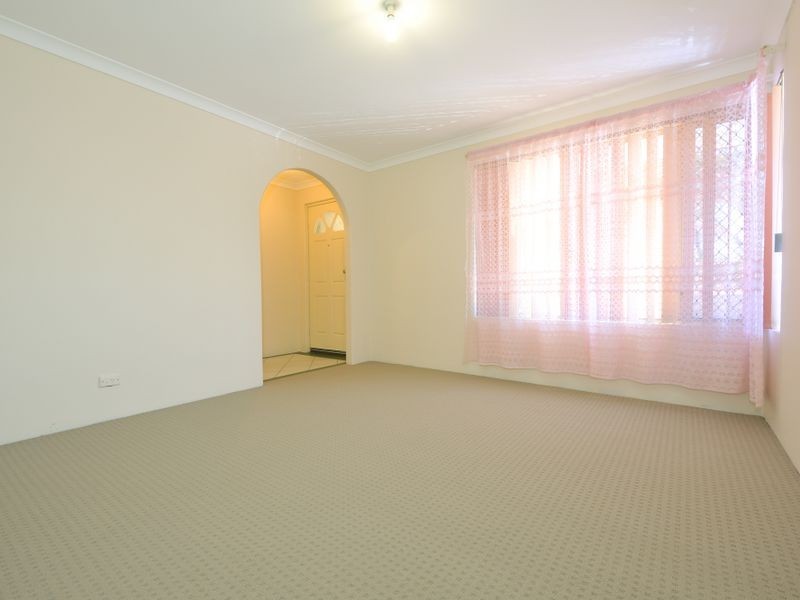 9 Sandford Grove, Parmelia WA 6167