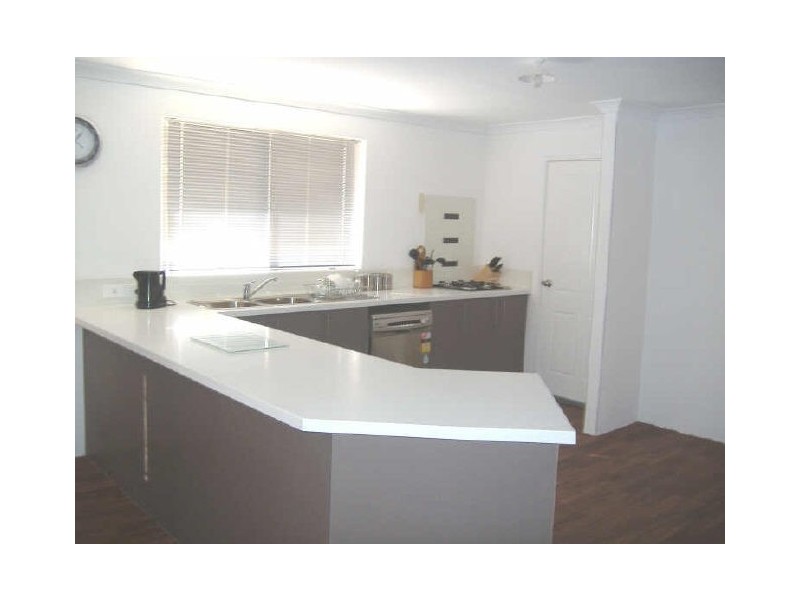 1 Stokesay Street, Orelia WA 6167