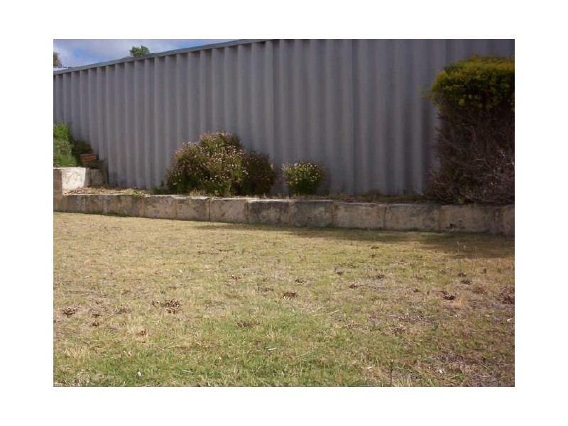 25 Hargrave Place, Parmelia WA 6167