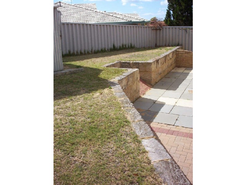 25 Hargrave Place, Parmelia WA 6167