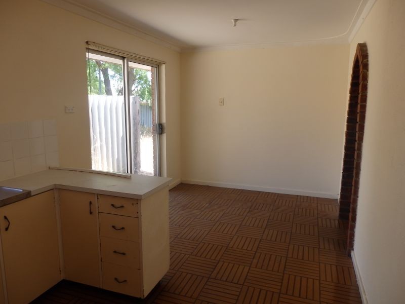 2 Hefron Way, Parmelia WA 6167