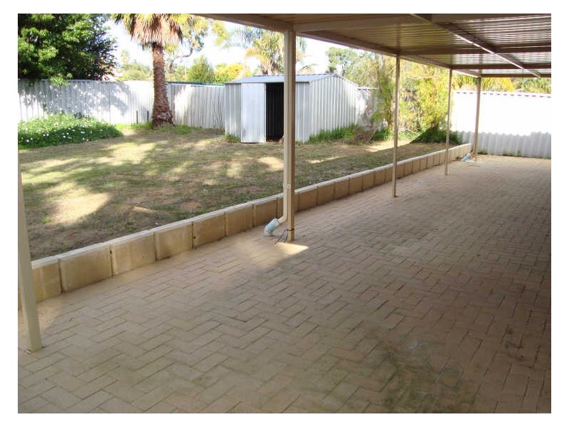 51 Meares Avenue, Parmelia WA 6167