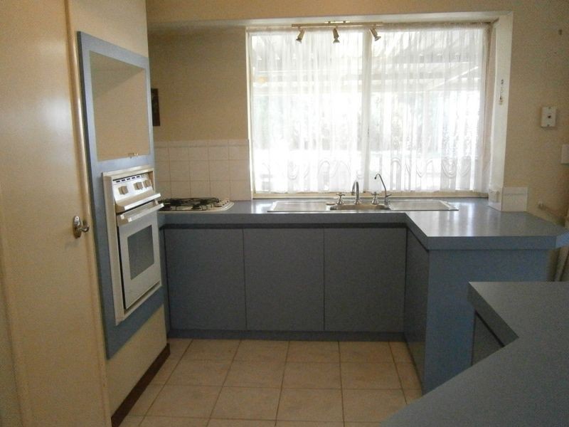 21 Bilya Gardens, Leda WA 6170
