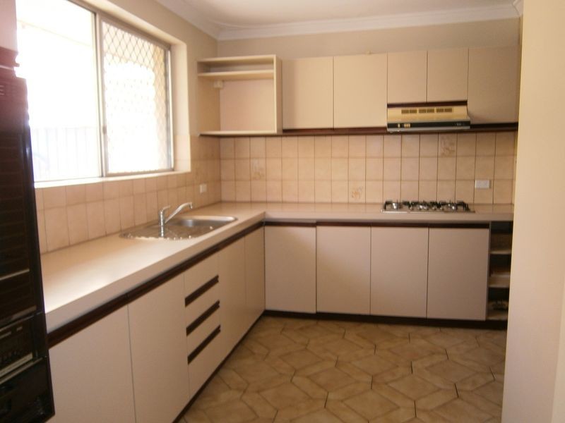 15 Paul Way, Orelia WA 6167