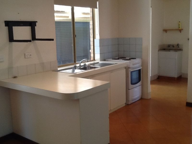 52 Challenger Avenue, Parmelia WA 6167